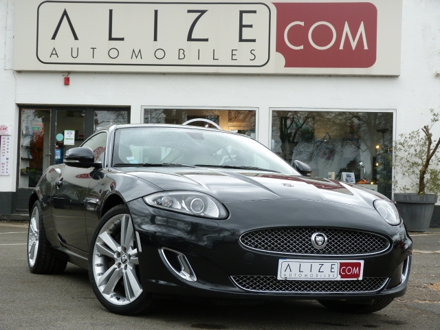 jaguar XK COUPE