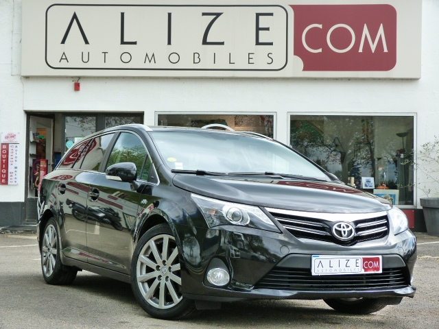 toyota AVENSIS SW